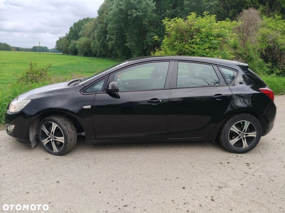 Opel Astra 1.6 Essentia - 2