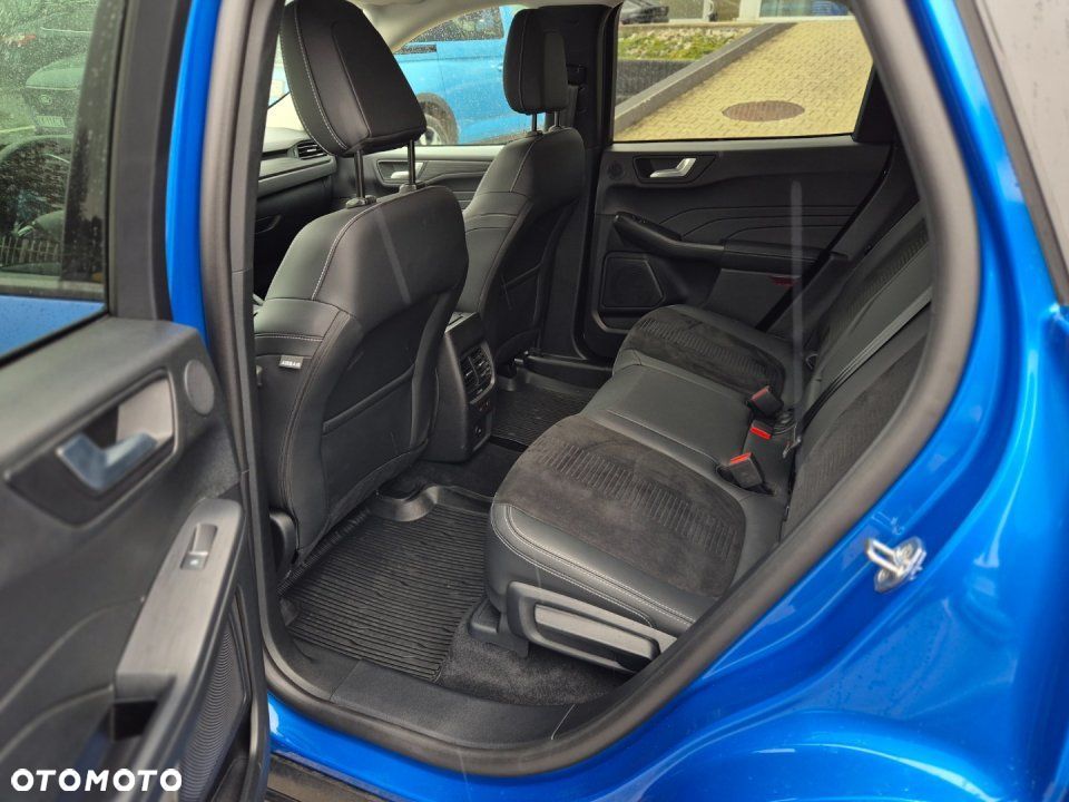 Ford Kuga - 12