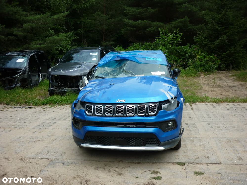 Jeep Compass - 2
