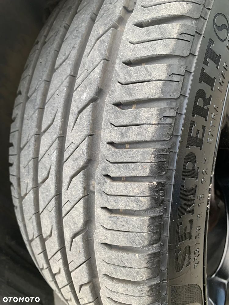 Mercedes-Benz CLA 200 Urban - 24