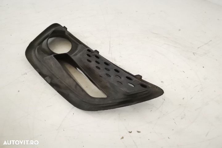Grila Proiector Laterala Stanga Originala In Stare Buna  Renault  Capt - 6