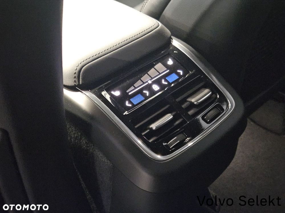 Volvo XC 60 - 21