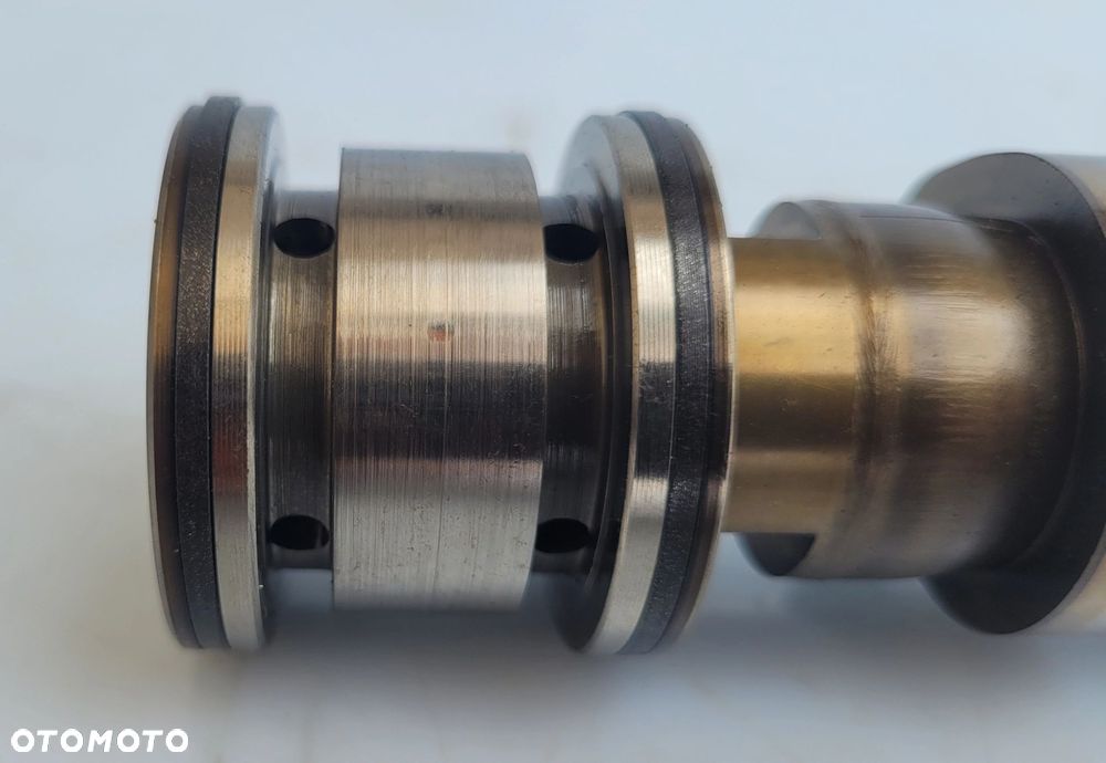 WAŁEK ROZRZĄDU WYDECHOWY BMW F10 F11 N52B30 3.0B 7560934 - 2