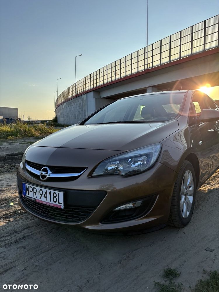 Opel Astra 1.6 EU6 - 2