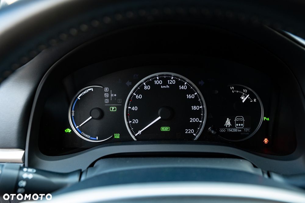 Lexus CT 200h F Sport - 29