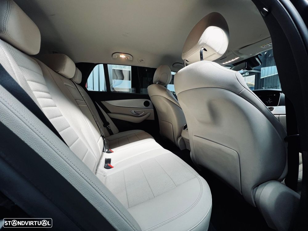 Mercedes-Benz E 300 de Exclusive Line - 32