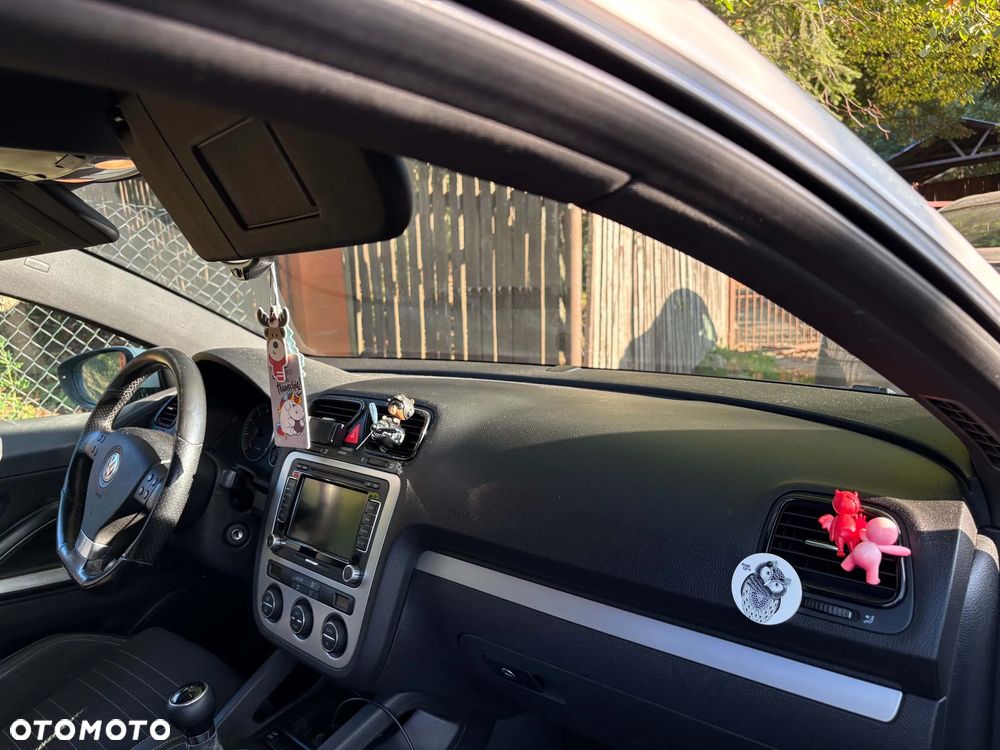 Volkswagen Scirocco 2.0 TSI - 11
