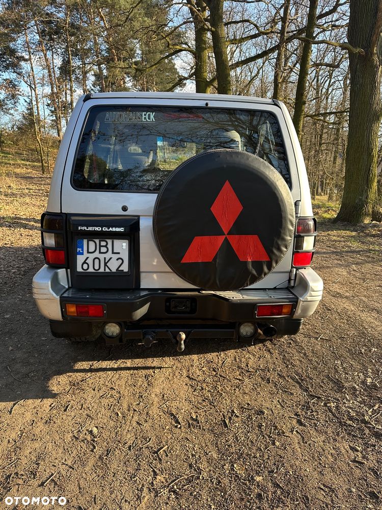 Mitsubishi Pajero - 4