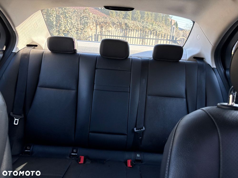 Mercedes-Benz Klasa C 200 7G-TRONIC - 12