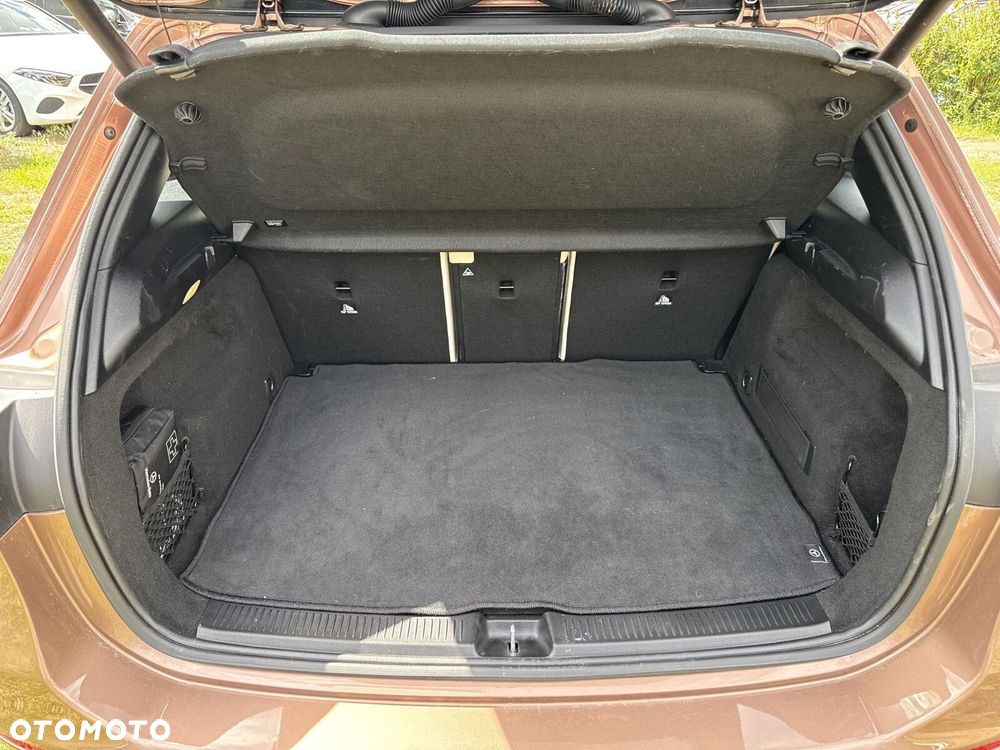 Mercedes-Benz Klasa B 220 4-Matic mHEV Progressive 8G-DCT - 24