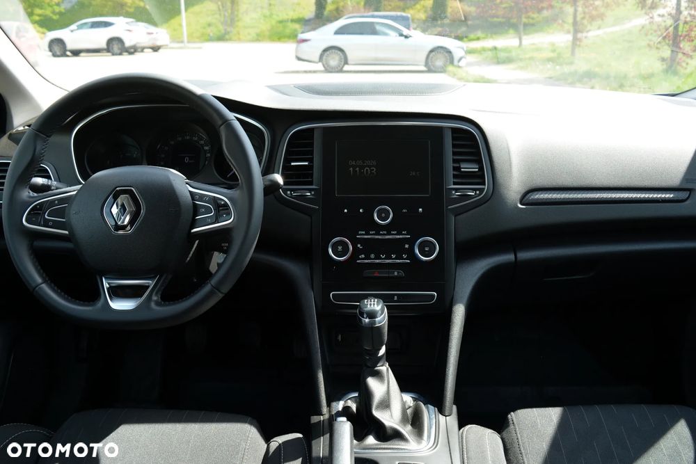 Renault Megane 1.5 Blue dCi Limited - 8