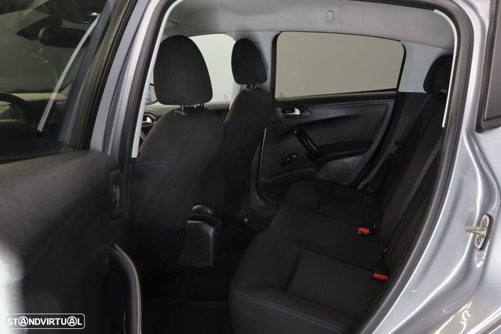Peugeot 208 1.2 PureTech Active - 24