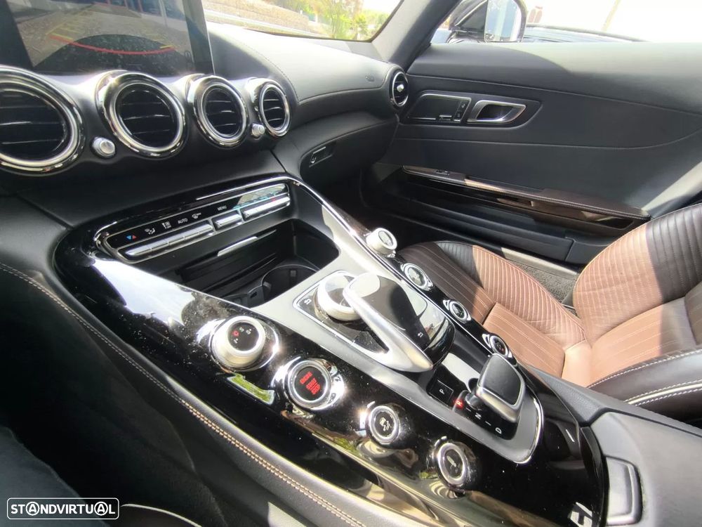 Mercedes-Benz AMG GT 4.0 V8 - 8