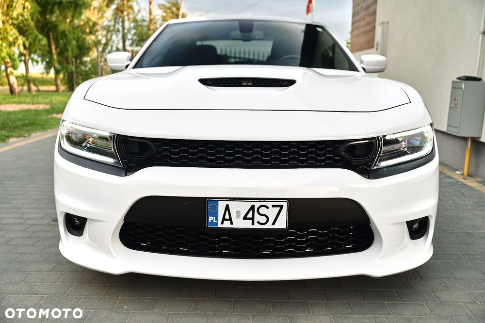 Dodge Charger 5.7 R/T - 17