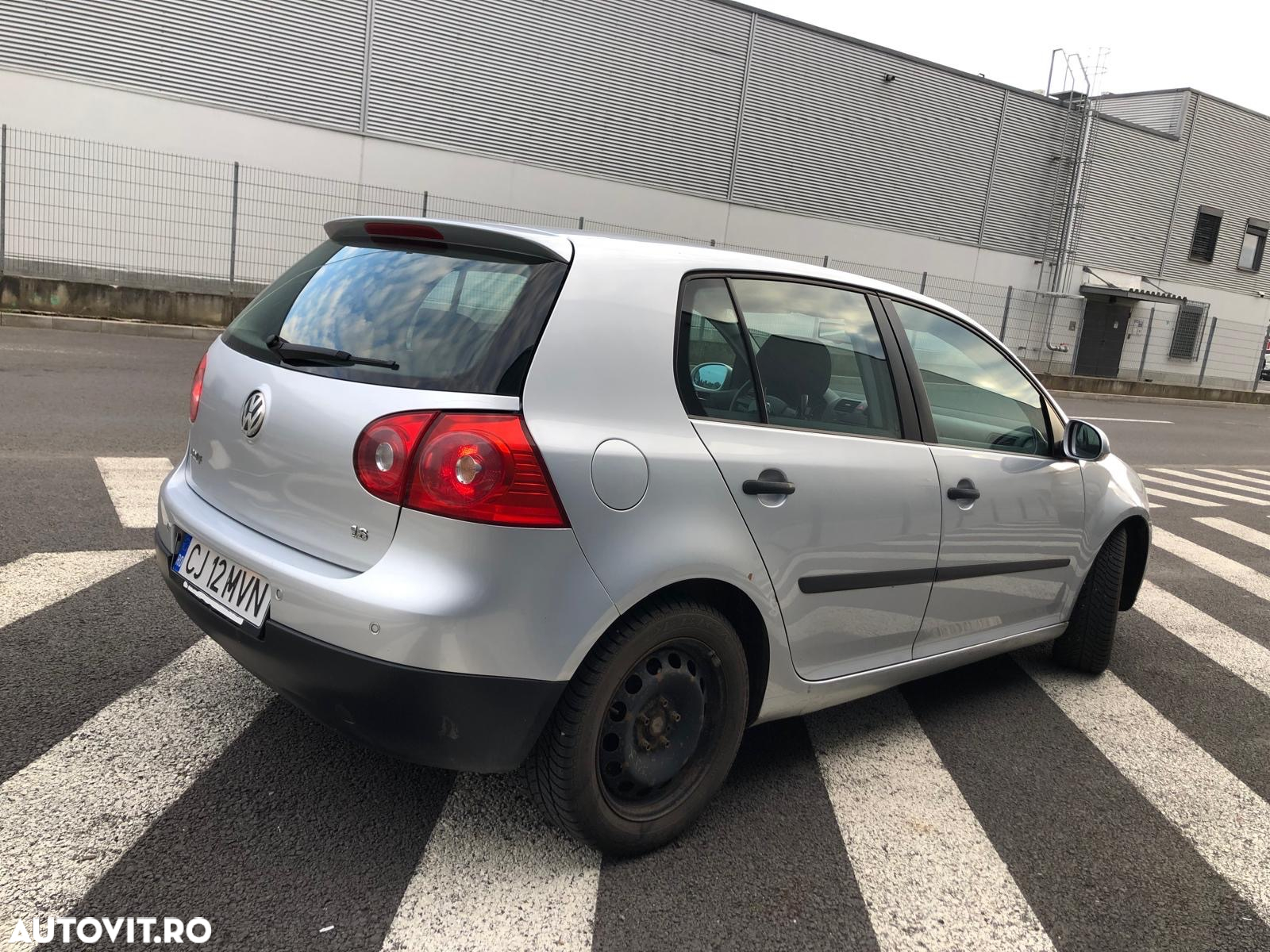 Volkswagen Golf - 14