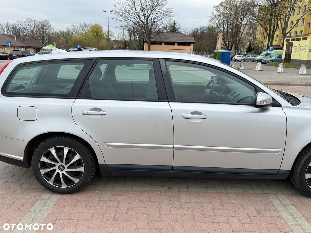 Volvo V50