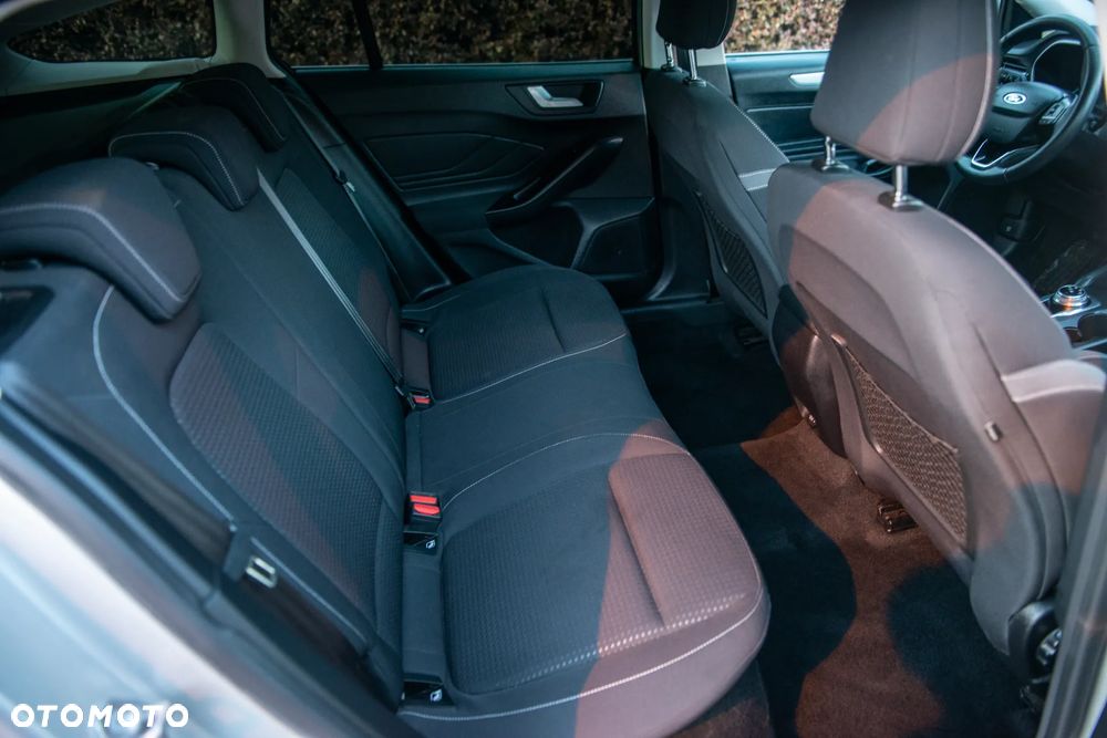 Ford Focus SW 1.5 EcoBlue S&S TITANIUM - 36