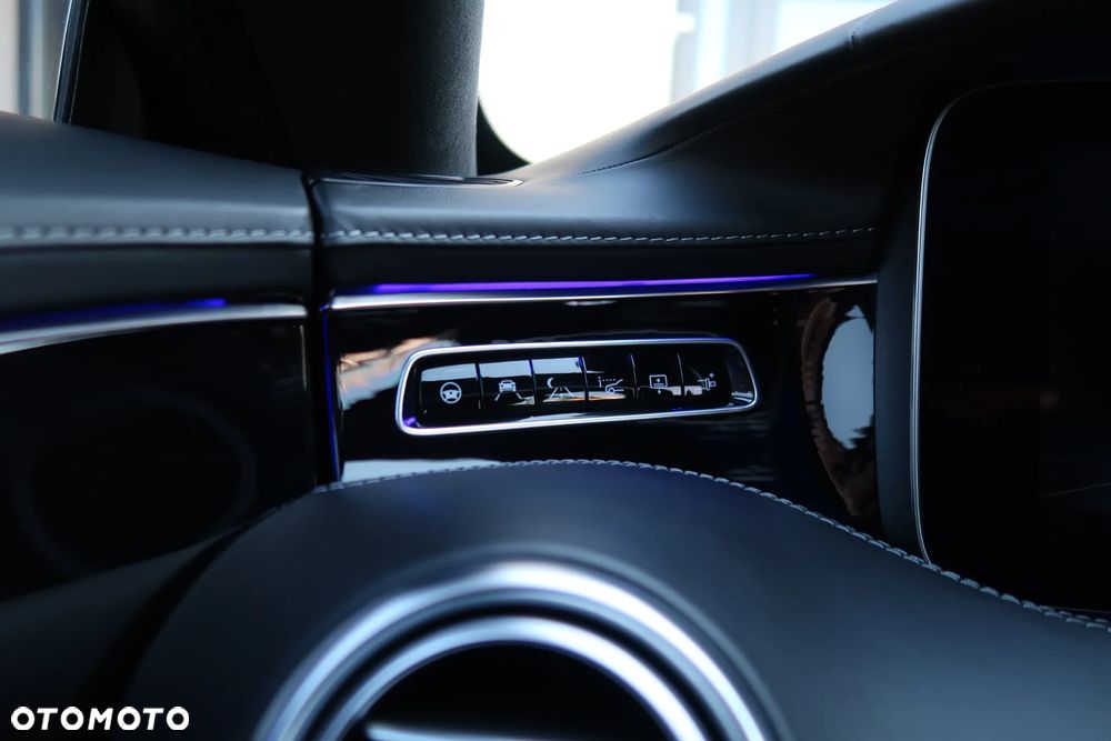 Mercedes-Benz Klasa S 560 4-Matic 9G-TRONIC - 36