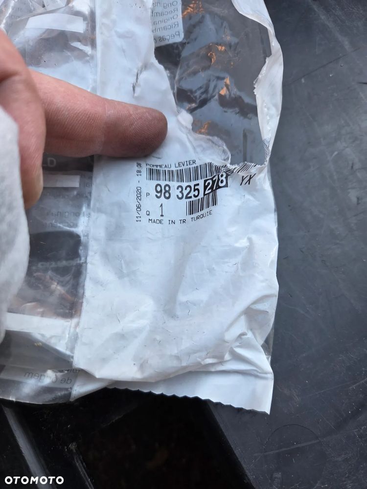 Gałka dźwigni zmiany biegów Opel Corsa F Vivaro C Zafira D 98325278YX Citroen C-4 C4 III C4 X JUMPY IV SPACETOURER Peugeot EXPERT IV  TRAVELLER - 5