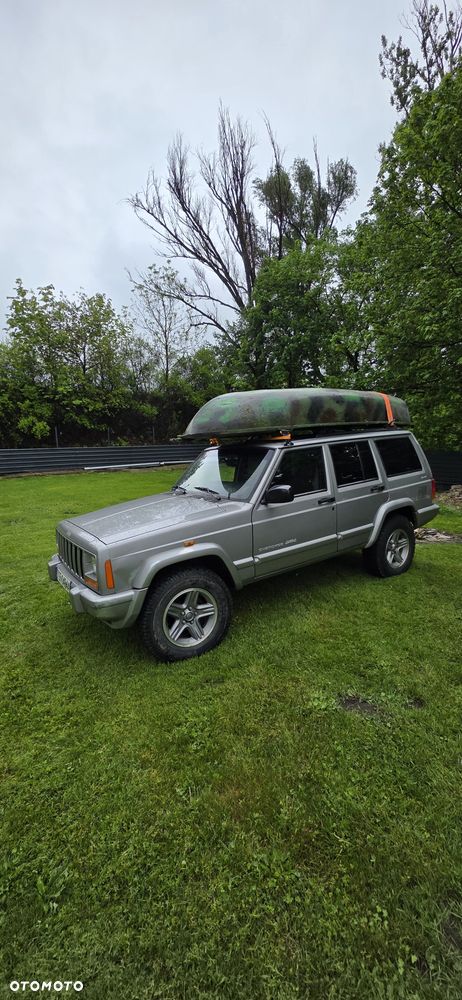 Jeep Cherokee - 6
