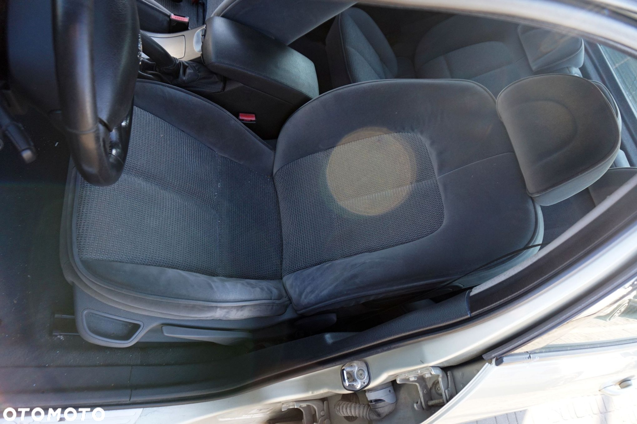 PEUGEOT 407  SEDAN 2005 KCVD 1.6 HDI DV6TED4 109KM 20DM65 ZŁOTY na części - 11