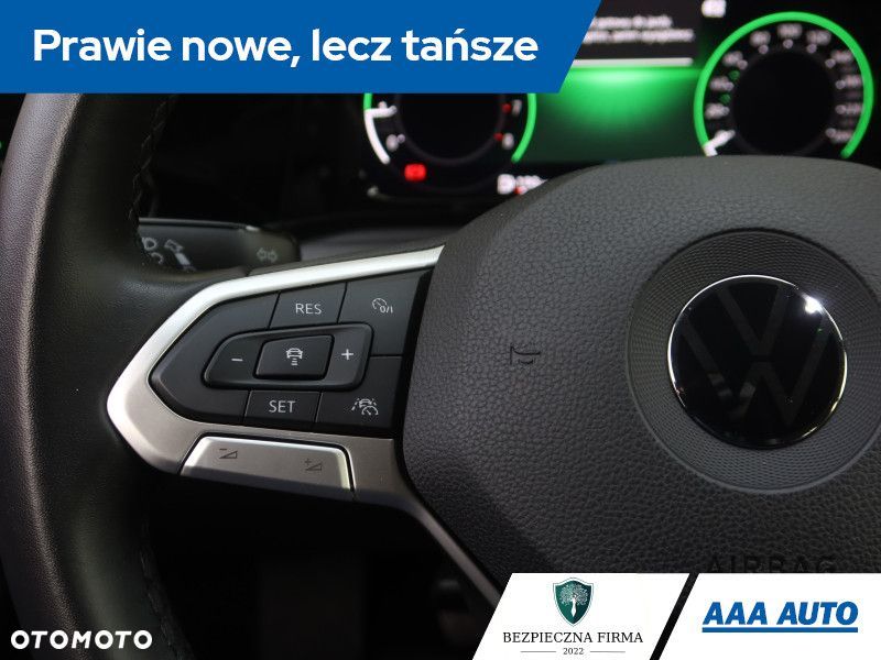 Volkswagen Golf - 23