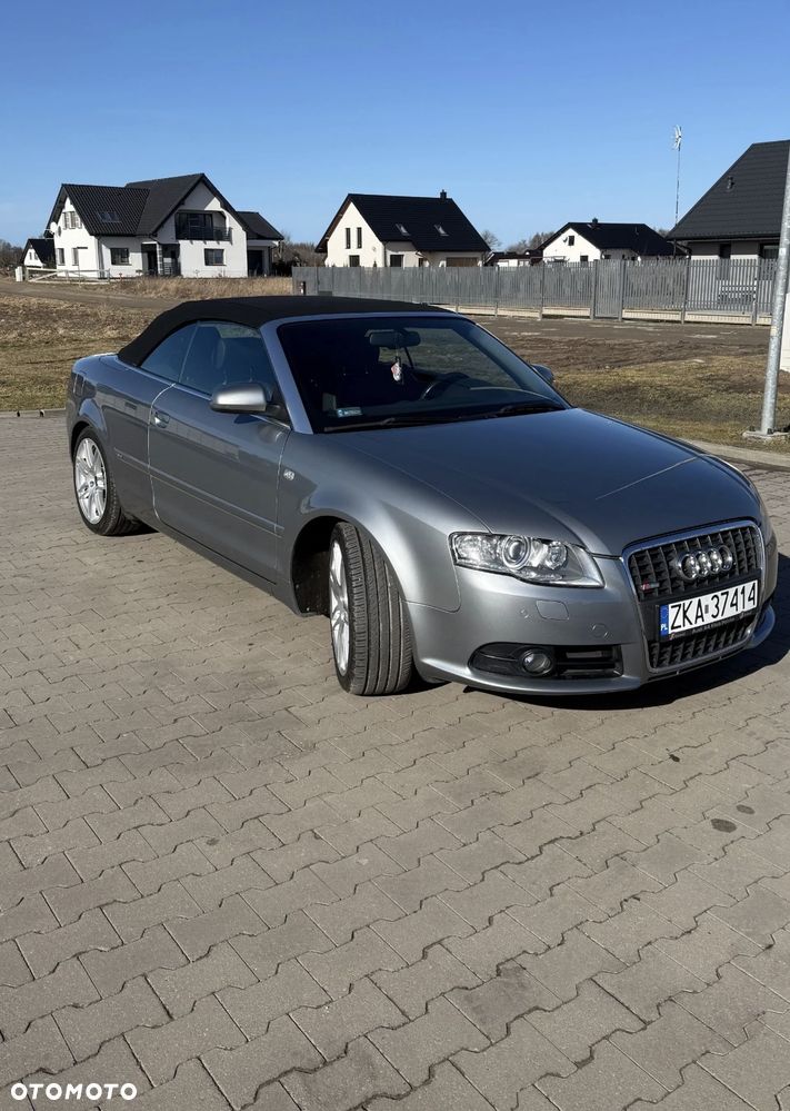 Audi A4 Cabrio 2.0 TFSI multitronic - 2
