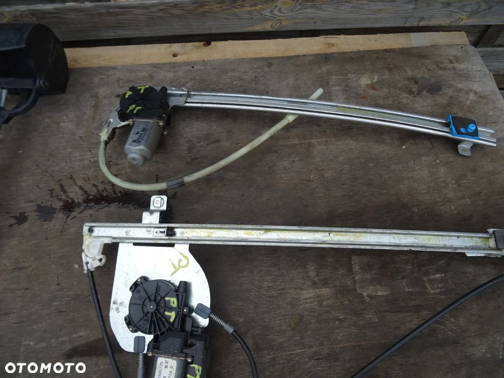 RENAULT ESPACE IV SILNIK SZYB PODNOSNIK PRAWY TYLNY TYL czesci