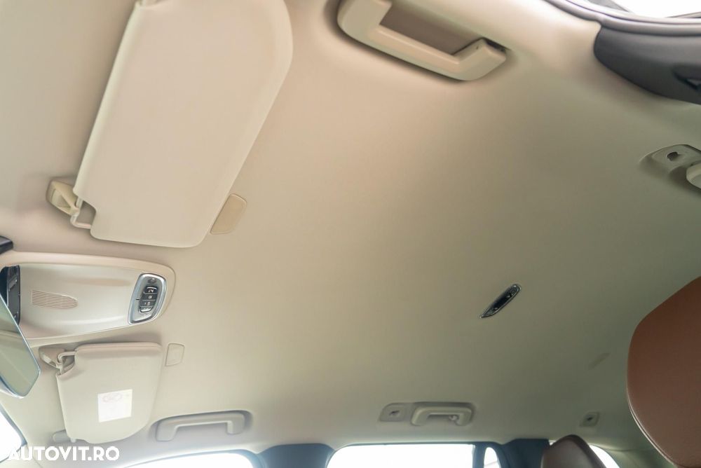 Volvo XC 90 B5 D AWD Geartronic Momentum Pro - 21