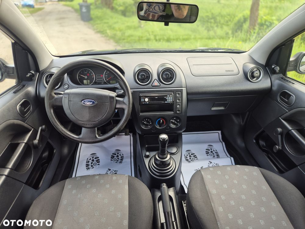 Ford Fiesta - 8
