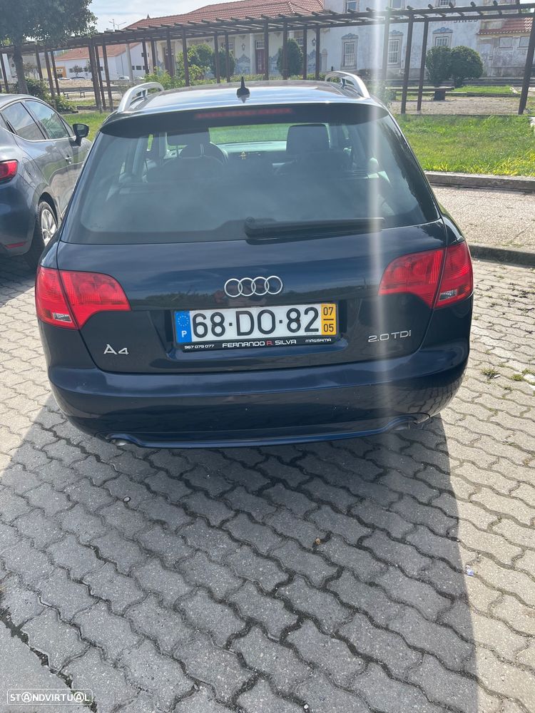 Audi A4 Avant 2.0 TDi S-line - 2