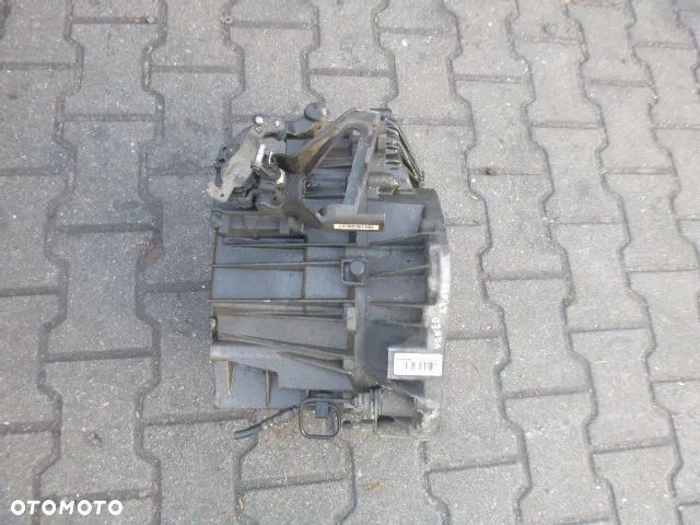MANUALNA SKRZYNIA BIEGÓW MERCEDES VANEO W414 1.7 CDI - 4