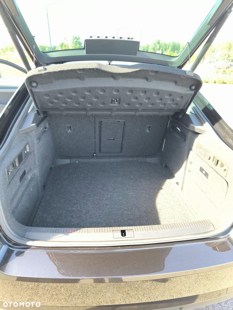 Skoda Superb 2.0 TDI SCR Style DSG - 9