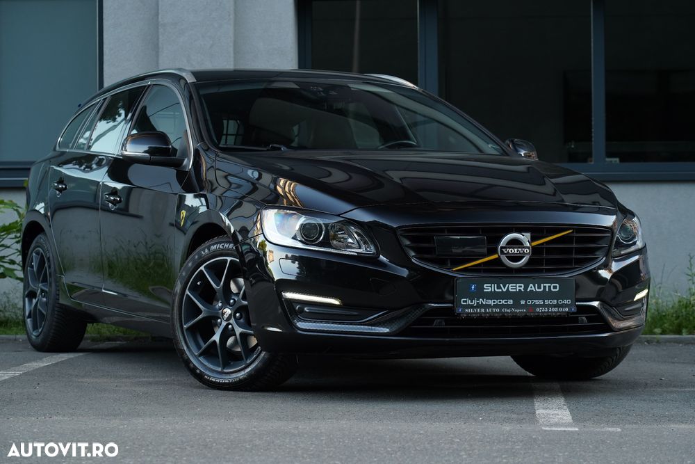 Volvo V60 D4 Geartronic Summum - 17