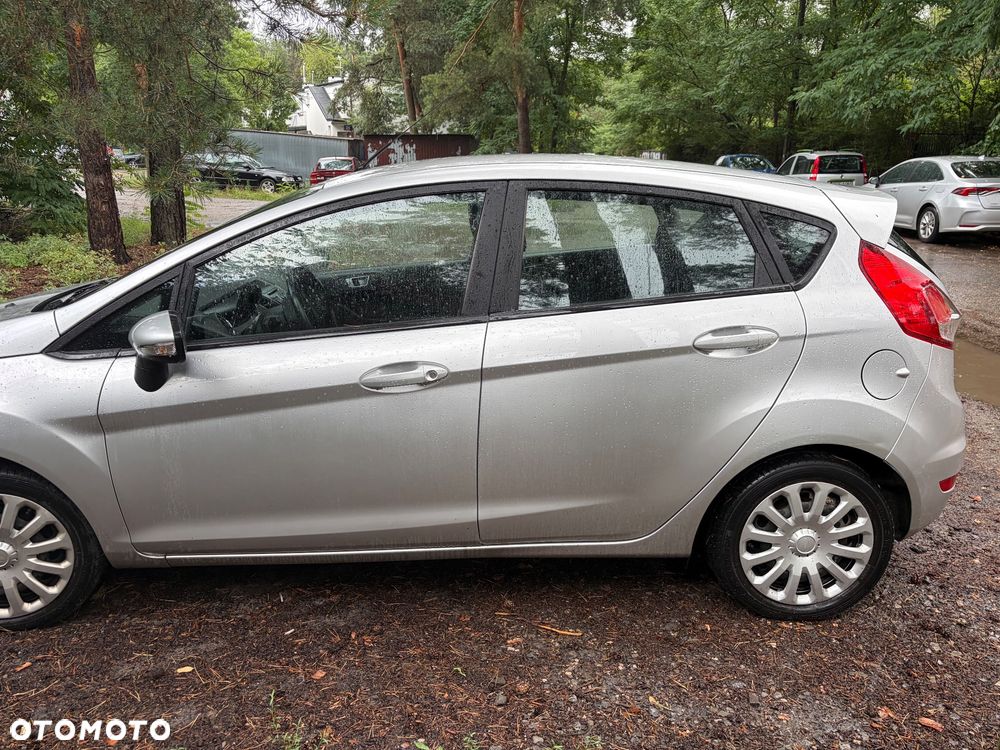 Ford Fiesta - 2