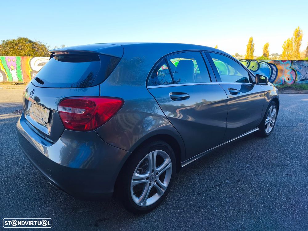 Mercedes-Benz A 180 CDI (BlueEFFICIENCY) Urban - 12