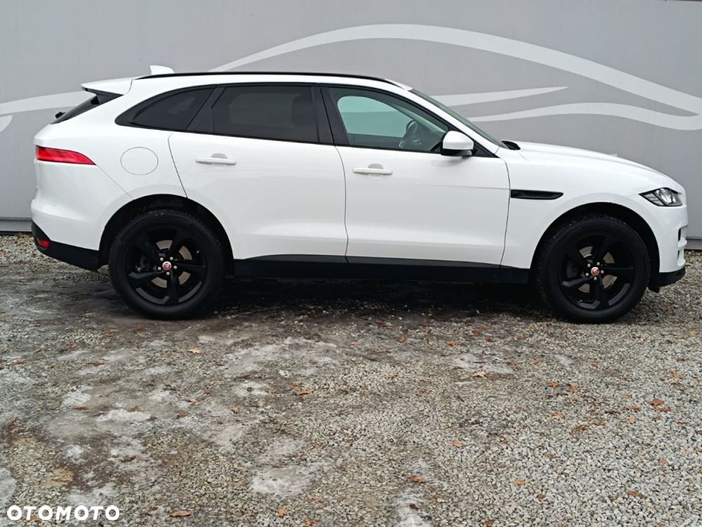 Jaguar F-Pace - 13