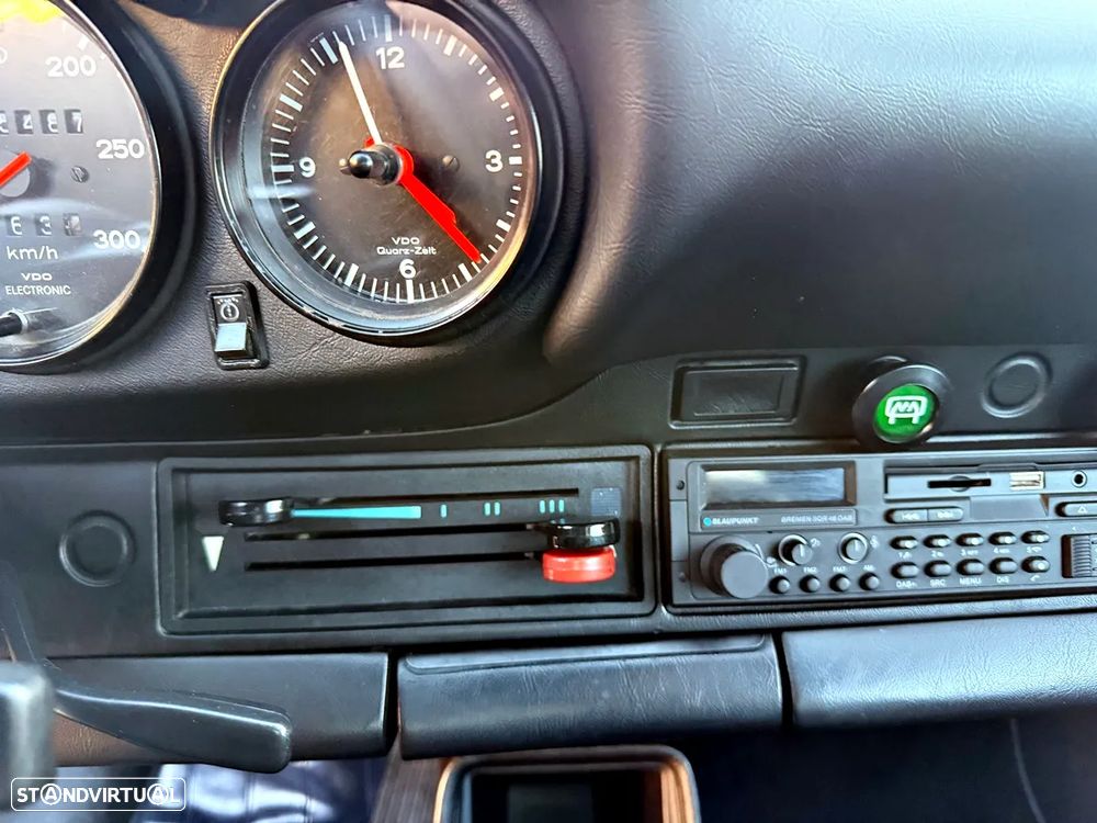 Porsche 911 Série G - 14