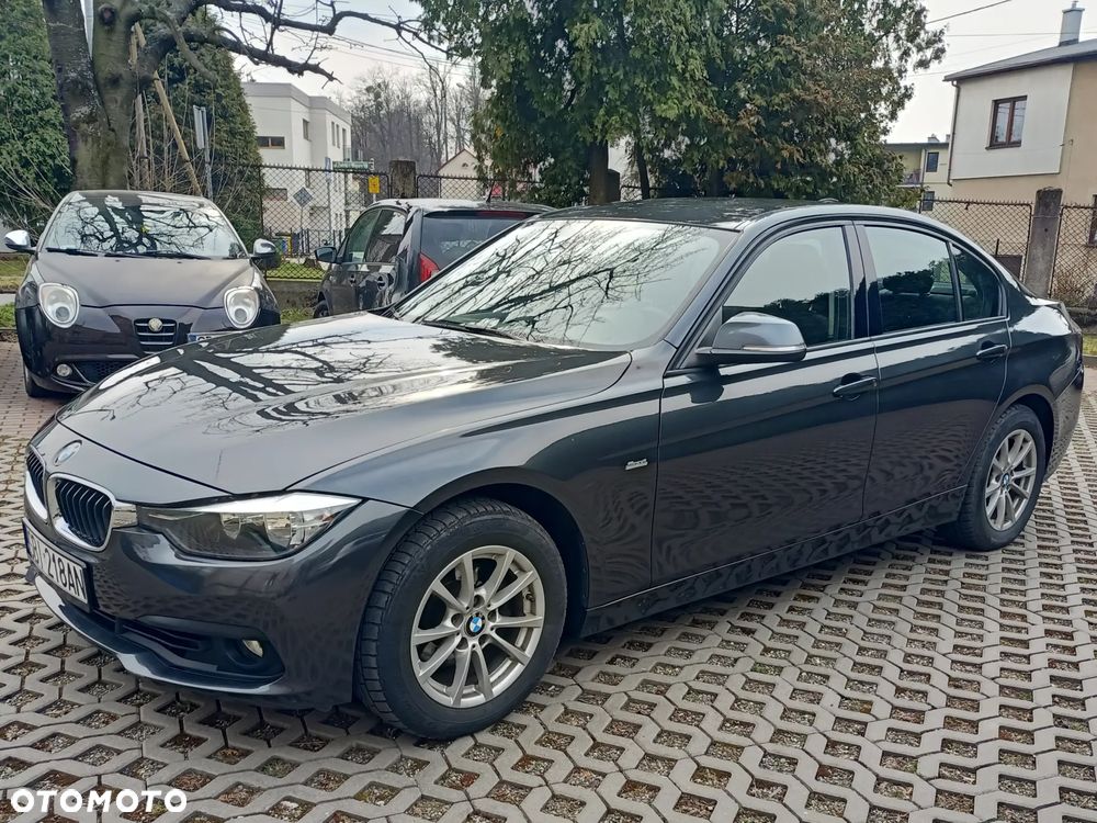 BMW Seria 3 320i xDrive Edition M Sport Shadow - 21