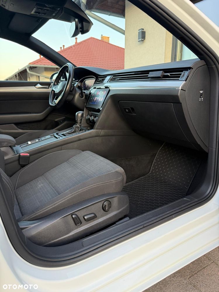 Volkswagen Passat 2.0 TDI SCR DSG 4Motion Business - 12