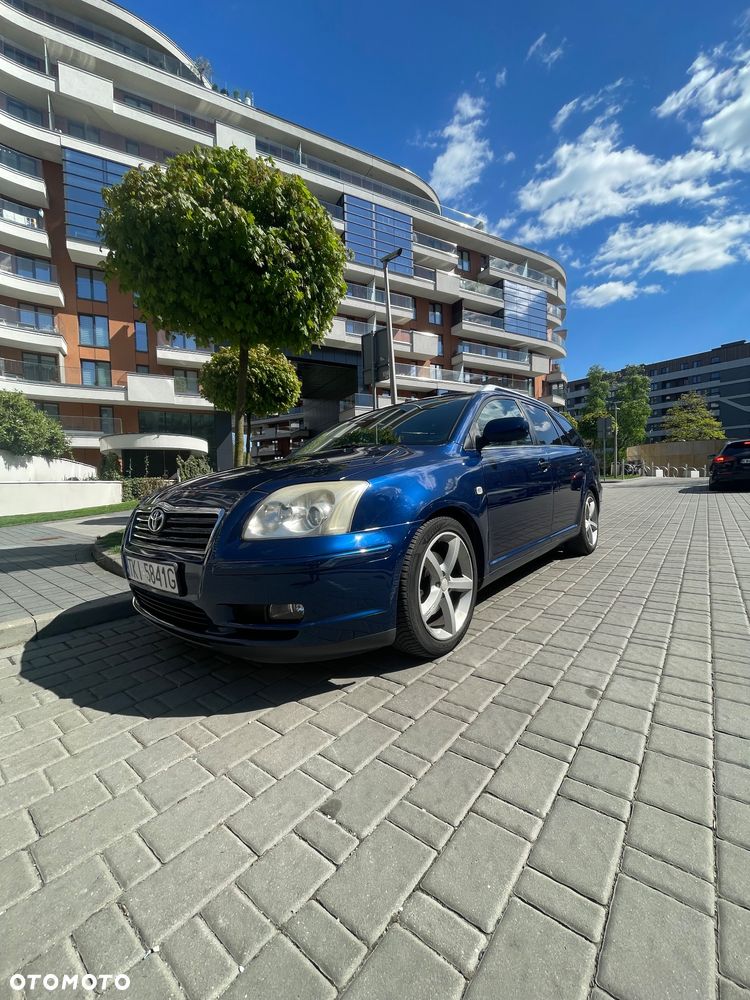 Toyota Avensis 2.0 VVT-i High - 1