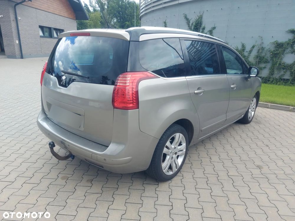 Peugeot 5008 HDI 160 Automatik Allure - 7