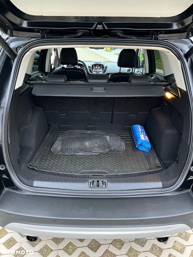 Ford Kuga 1.5 EcoBoost 2x4 Titanium - 30