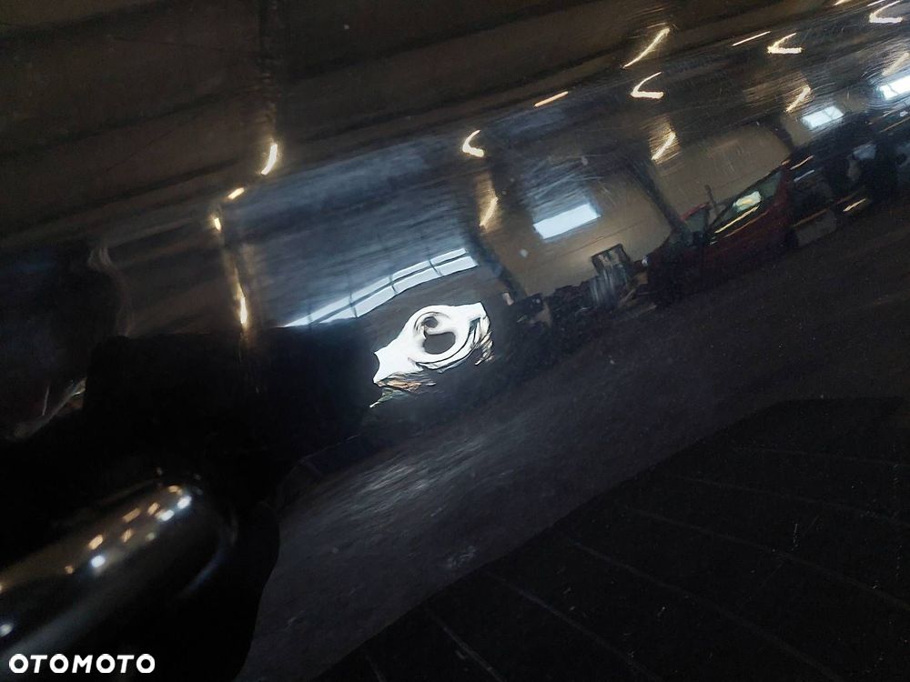 DRZWI KOMPLETNE PRAWY PRZÓD VOLKSWAGEN JETTA V SEDAN LC9X - 4