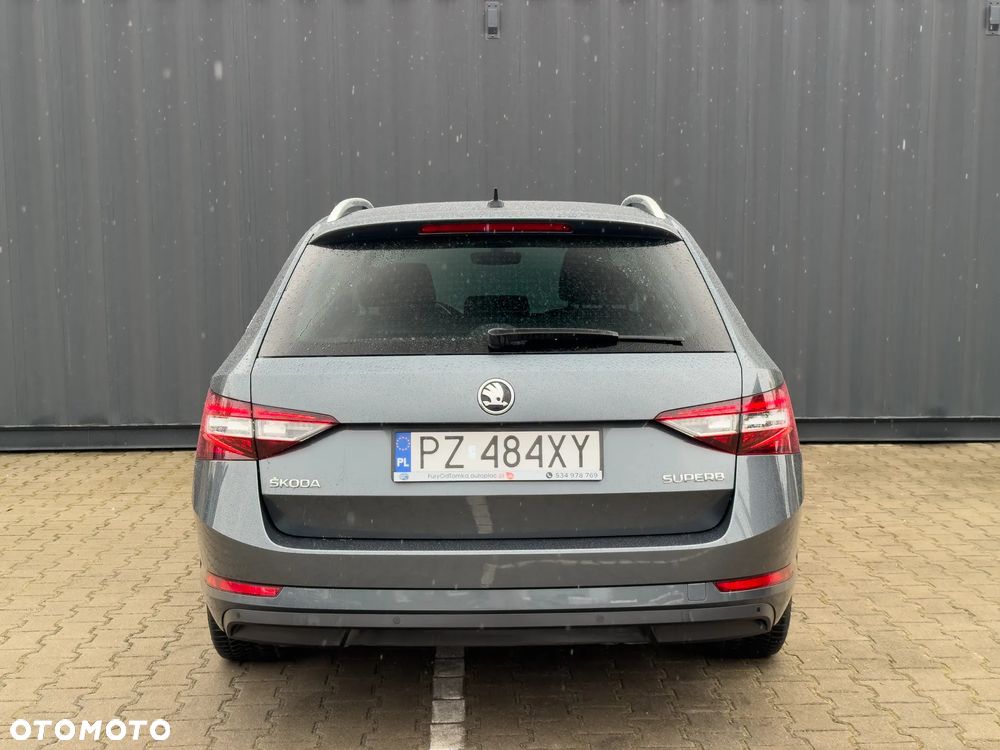 Skoda Superb 1.8 TSI Active DSG - 8