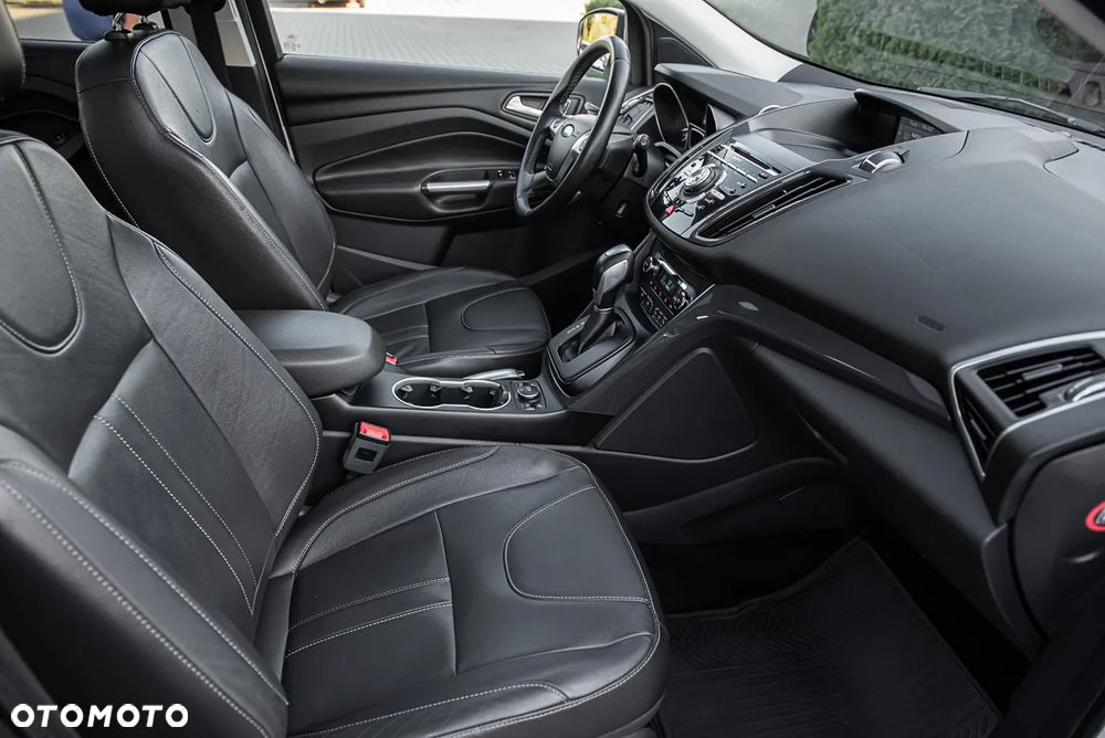 Ford Kuga 1.5 EcoBoost 4WD Titanium - 34