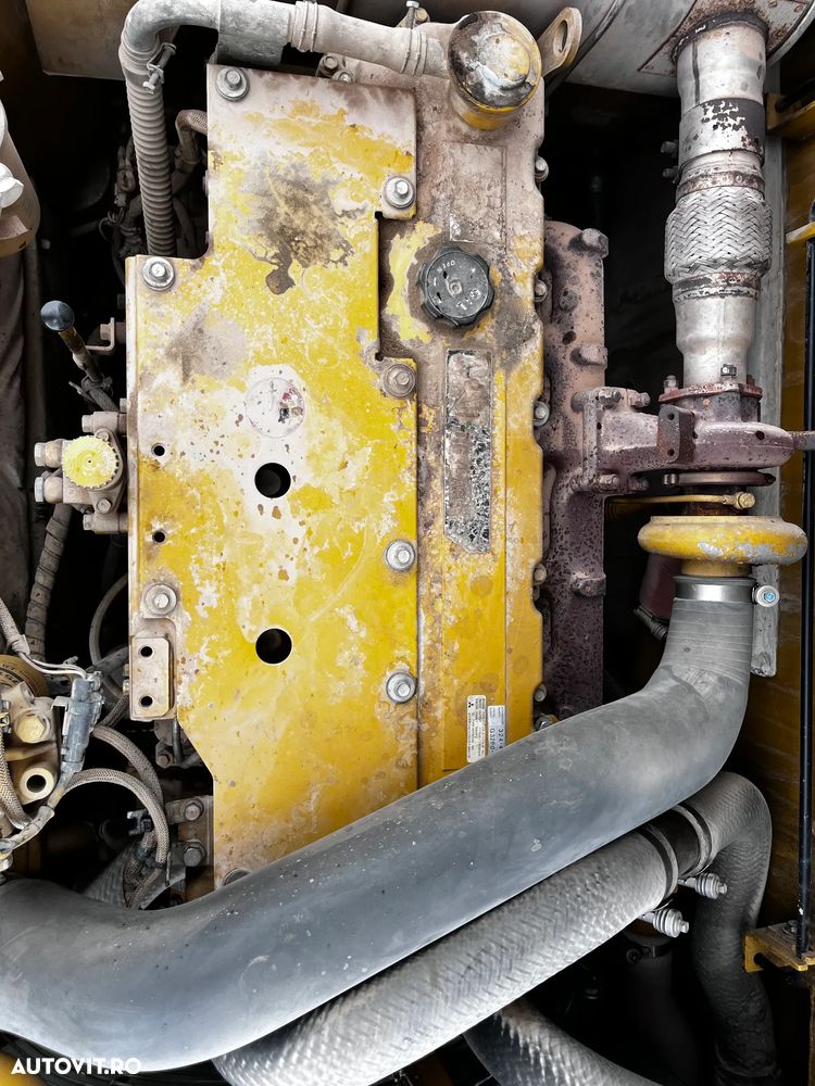 Caterpillar 323 D SA - 17