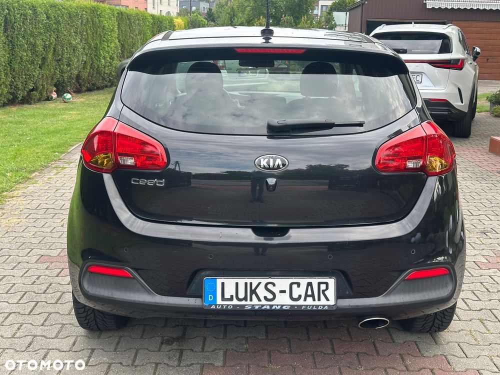 Kia Ceed 1.4 CVVT Dream-Team Edition - 35