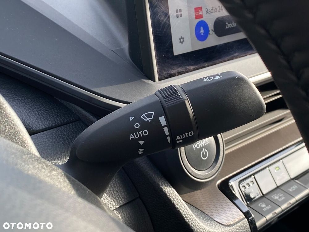 Toyota Prius - 28