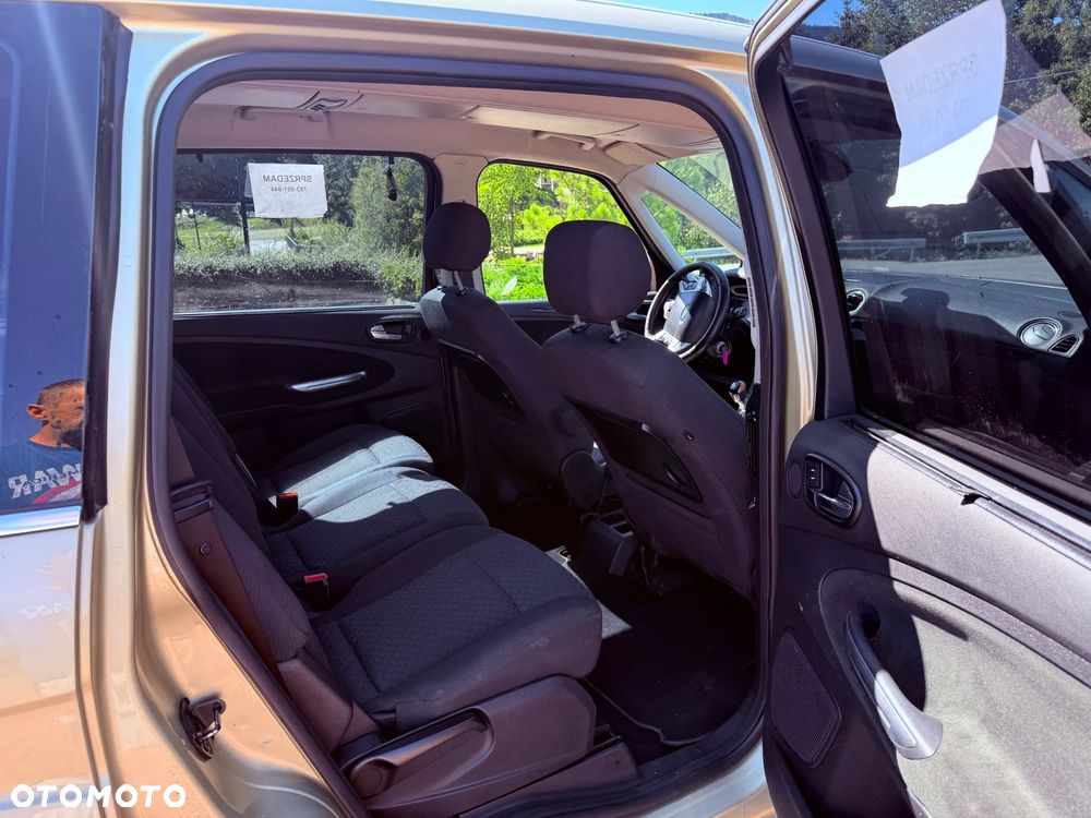 Ford Galaxy 2.0 TDCi Ghia - 13